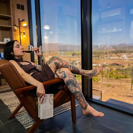 Bajo Estrellas Hotel Contemporaneo Valle de Guadalupe Kültér fotó